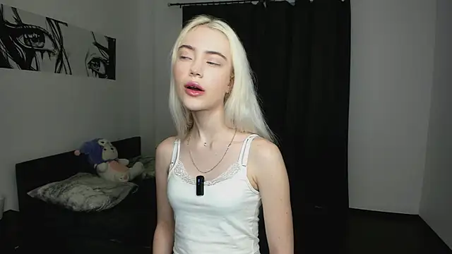 Snapshot of GoldCurve chatting on December 2025 09:40:02 AM GoldCurve online show from December 2025 09:40:02 AM