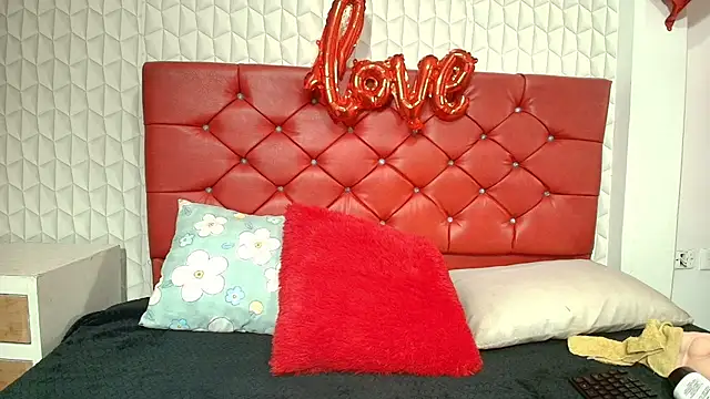 Elizabetth Roman online show from February 2026 08:27:01 PM