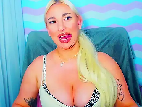 LuxuriaGoddess online show from June 2026 07:29:01 PM