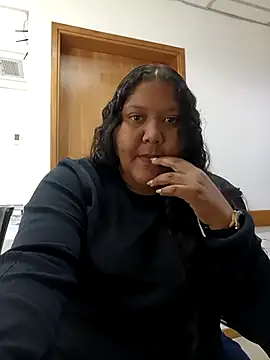 Snapshot of VaneandRossy chatting on May 2026 02:12:02 PM VaneandRossy online show from May 2026 02:12:02 PM