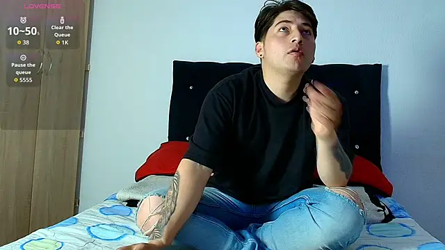 Snapshot of ethan__01 chatting on December 2025 05:42:02 PM ethan 01 online show from December 2025 05:42:02 PM