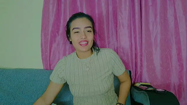 Snapshot of joyshe__vergara chatting on December 2025 05:48:02 AM joyshe vergara online show from December 2025 05:48:02 AM
