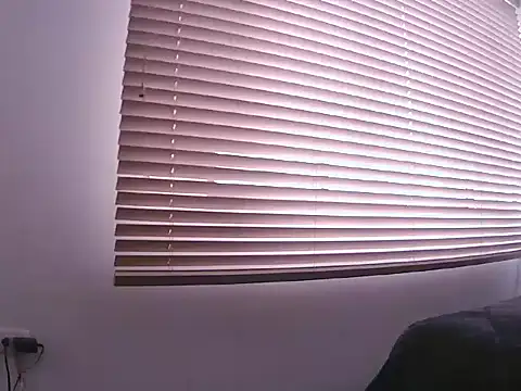 Fernanda andrew online show from April 2026 03:30:02 PM