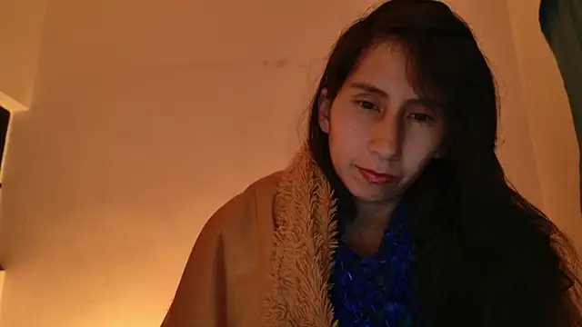 Snapshot of MoonLipsON- chatting on June 2026 02:40:01 AM MoonLipsON- online show from June 2026 02:40:01 AM