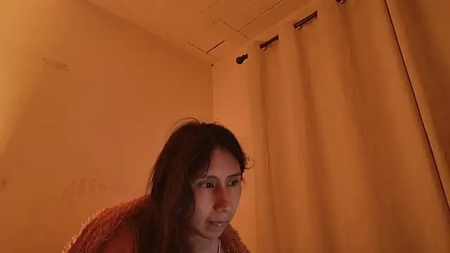Snapshot of MoonLipsON- chatting on July 2026 04:50:01 AM MoonLipsON- online show from July 2026 04:50:01 AM