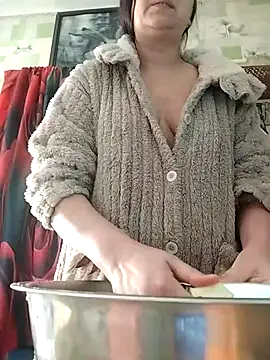 Snapshot of XLyxBabyLoveX chatting on December 2025 07:02:02 AM XLyxBabyLoveX online show from December 2025 07:02:02 AM