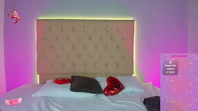 EmmaLawrence  online show from February 2026 08:57:02 AM