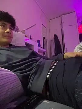 Snapshot of hungspanishtwink chatting on January 2026 10:47:02 PM hungspanishtwink online show from January 2026 10:47:02 PM