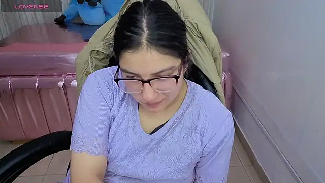 eva smit t online show from February 2026 02:44:01 AM