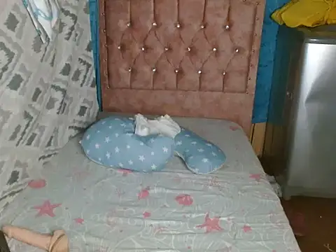 caro lil online show from February 2026 06:20:02 AM