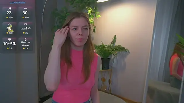 Snapshot of Tina_Tayllor_ chatting on December 2025 02:25:02 PM Tina Tayllor online show from December 2025 02:25:02 PM