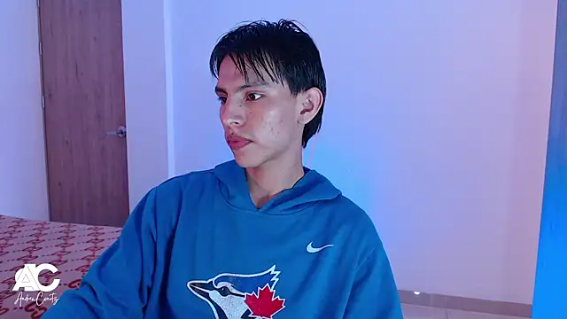 andrew courtzz online show from March 2026 07:59:01 PM