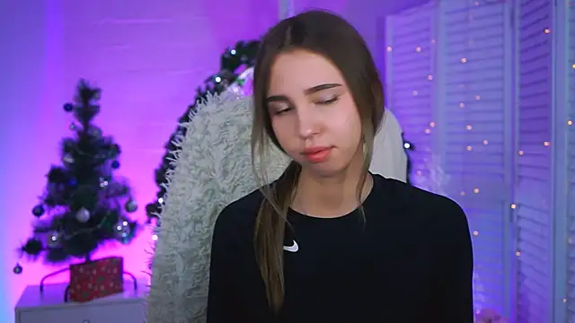 Snapshot of KimPorins chatting on December 2025 01:38:02 PM KimPorins online show from December 2025 01:38:02 PM