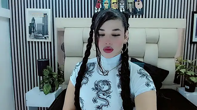 Irenne Rouss online show from December 2025 12:47:02 PM