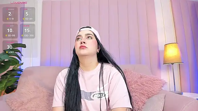 Snapshot of ZiaCooper_ chatting on December 2025 11:59:01 AM ZiaCooper online show from December 2025 11:59:01 AM