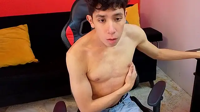 Neo Twink online show from March 2026 07:09:01 PM