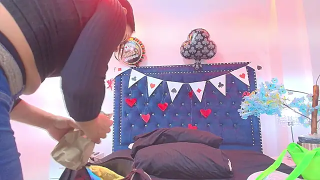 Velora nigth online show from February 2026 12:01:02 PM