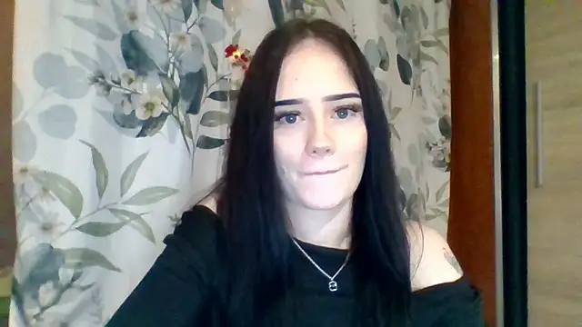 Snapshot of NinaTease chatting on December 2025 12:15:02 AM NinaTease online show from December 2025 12:15:02 AM