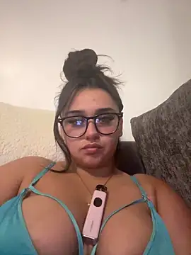 Wild Busty Niyah XX online show from March 2026 09:20:01 PM