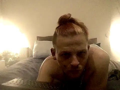 Snapshot of house_f_stone chatting on December 2025 12:26:02 AM house f stone online show from December 2025 12:26:02 AM