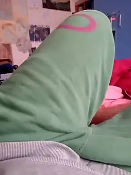 Snapshot of barbone15 chatting on February 2026 10:27:01 AM barbone15 online show from February 2026 10:27:01 AM