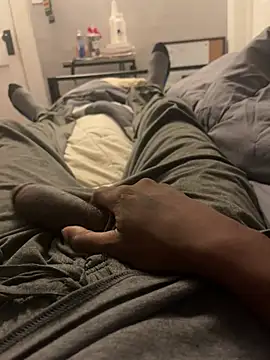 lilghost53629 online show from April 2026 10:43:02 PM