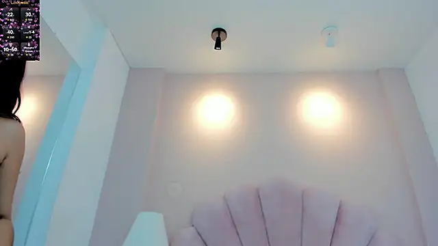 Snapshot of Nahomy_Harperr chatting on December 2025 01:09:02 PM Nahomy Harperr online show from December 2025 01:09:02 PM