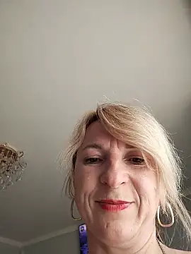 AhlyssaLove1155 online show from June 2026 03:01:02 PM