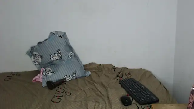 Belle2556 online show from January 2026 10:34:01 PM