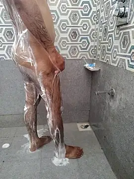 johny044 online show from February 2026 06:28:02 AM