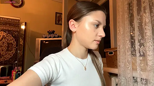 Snapshot of EnergeticMona chatting on December 2025 02:11:01 PM EnergeticMona online show from December 2025 02:11:01 PM