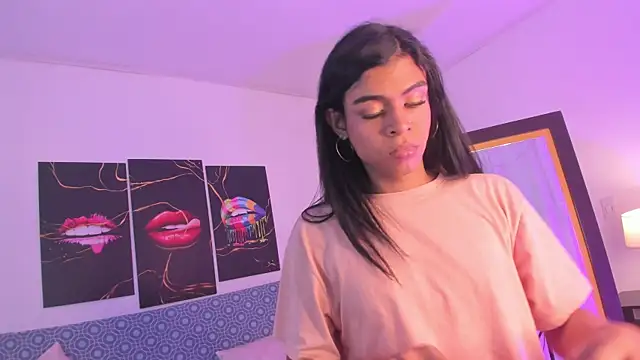 Snapshot of aleexxia chatting on December 2025 07:29:02 PM aleexxia online show from December 2025 07:29:02 PM