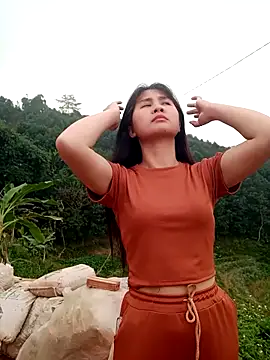 Him MountainGirl online show from February 2026 01:50:01 AM