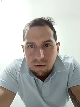 Snapshot of DarkOnebaki- chatting on April 2026 06:16:02 AM DarkOnebaki- online show from April 2026 06:16:02 AM