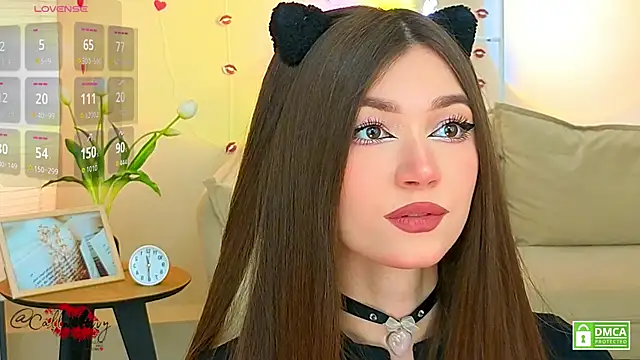 oliviaah  online show from March 2026 03:17:01 PM