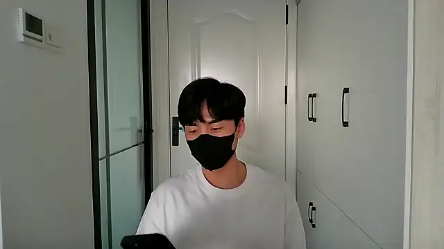 kimze7 online show from January 2026 08:17:01 AM