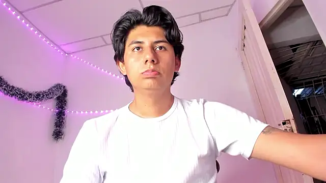 king Eric30 online show from February 2026 11:14:01 PM