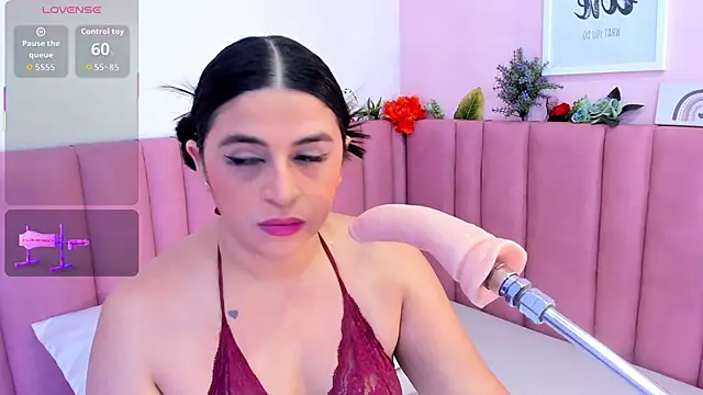 kattia connors online show from December 2025 12:00:01 PM