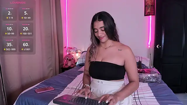 Snapshot of lexxa_ chatting on December 2025 08:02:02 PM lexxa online show from December 2025 08:02:02 PM