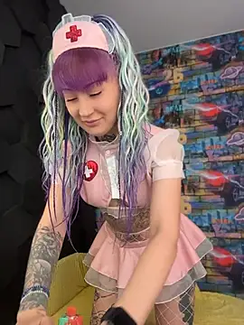 Tattoo  Moon online show from April 2026 11:02:02 PM