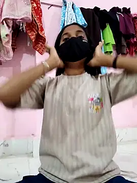 vivi sexe online show from December 2025 12:22:02 PM