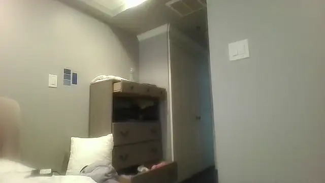 BeefyNcloudy online show from December 2025 04:11:01 PM