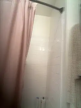 Snapshot of GiggleCatalyst chatting on December 2025 07:23:01 AM GiggleCatalyst online show from December 2025 07:23:01 AM