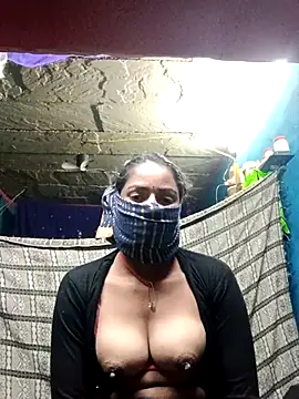 Snapshot of Poonam8080 chatting on December 2025 09:08:02 PM Poonam8080 online show from December 2025 09:08:02 PM