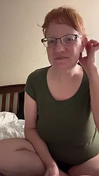 Snapshot of Lenaravenswood chatting on December 2025 07:34:01 AM Lenaravenswood online show from December 2025 07:34:01 AM