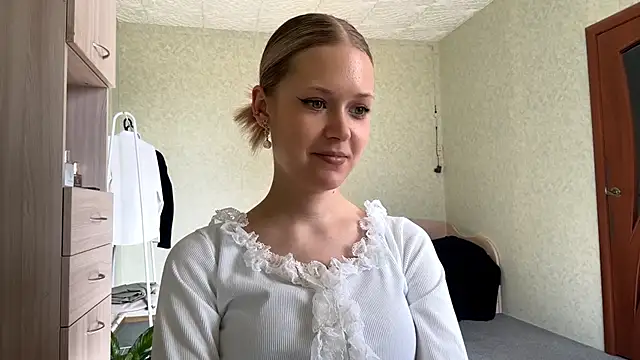 ZaidaSchwarten online show from March 2026 11:38:02 AM