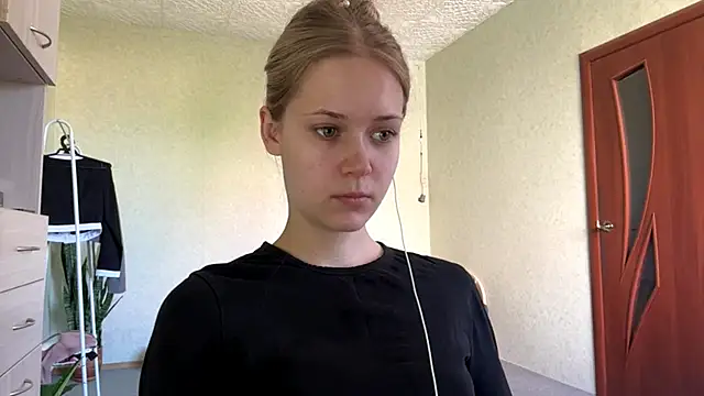 ZaidaSchwarten online show from May 2026 05:16:02 AM