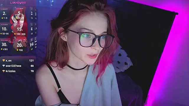 Snapshot of Angel_Bruh chatting on December 2025 09:30:01 PM Angel Bruh online show from December 2025 09:30:01 PM