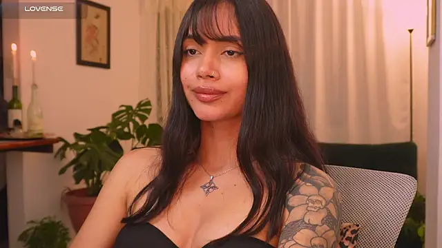 SeleneVaughan online show from April 2026 12:11:02 AM