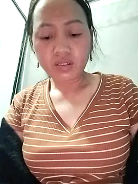 Snapshot of Luckyy03 chatting on December 2025 10:25:02 PM Luckyy03 online show from December 2025 10:25:02 PM